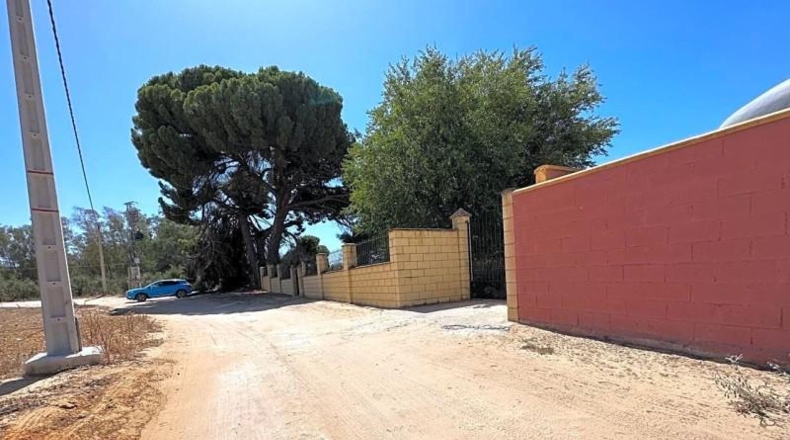 Sevilla - La Puebla de Cazalla - 2250m2