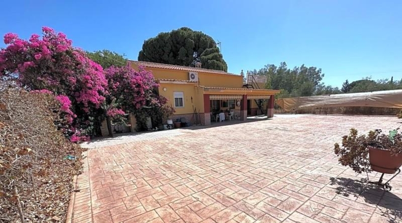 Sevilla - La Puebla de Cazalla - 2250m2