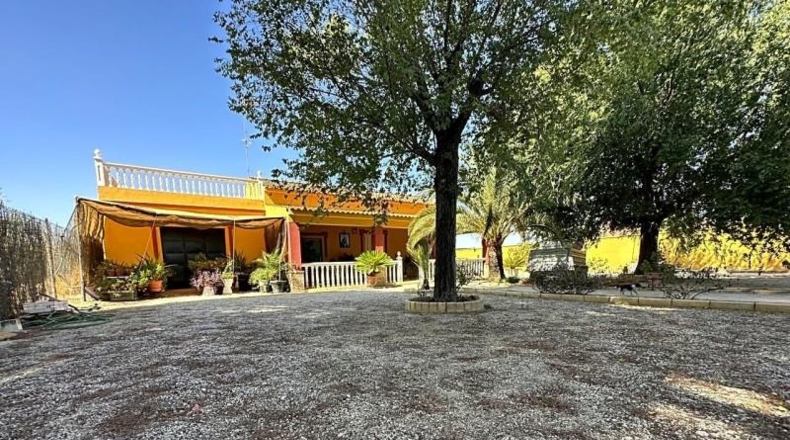 Sevilla - La Puebla de Cazalla - 2250m2