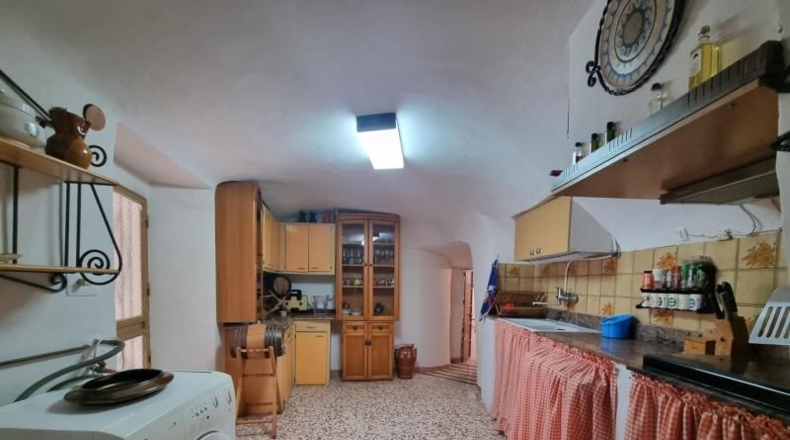 Alicante - Pinoso - 10496m2