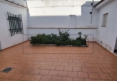 Xalet independent amb terreny en venda a la España, San Bartolomé de la Torre, ref.: TR367578 foto