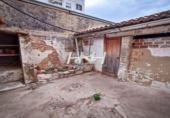 Дом с участком на продажу в городе Moncada Фото