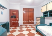 Xalet independent amb terreny en venda a la España, Lucena, ref.: TR172853 foto