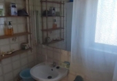 Отдельно стоящий дом с участком на продажу в городе Паленсия Фото