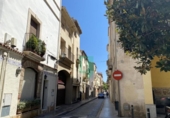 Отдельно стоящий дом с участком на продажу в городе Cambrils Фото
