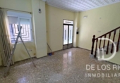 Chalet independiente con terreno en venta en la España, Motril, ref: TR162028 foto