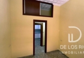 Chalet independiente con terreno en venta en la España, Motril, ref: TR162028 foto