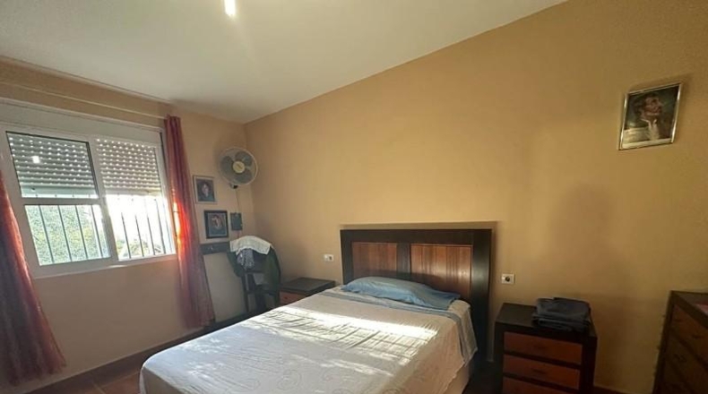 Sevilla - Dos Hermanas - 1850m2
