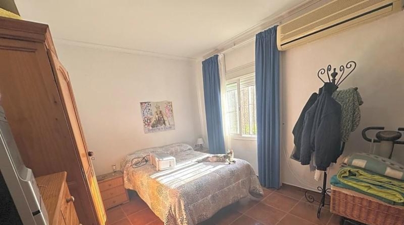 Sevilla - Dos Hermanas - 1850m2