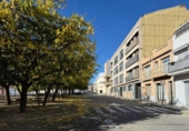 Отдельно стоящий дом с участком на продажу в городе Террасса Фото