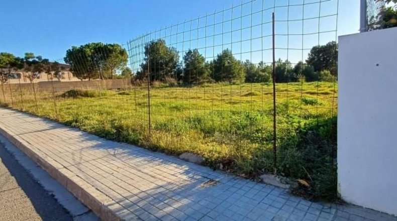Valencia - Puebla de Vallbona - 500m2