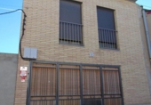Xalet independent amb terreny en venda a la España, Tauste, ref.: TR142760 foto