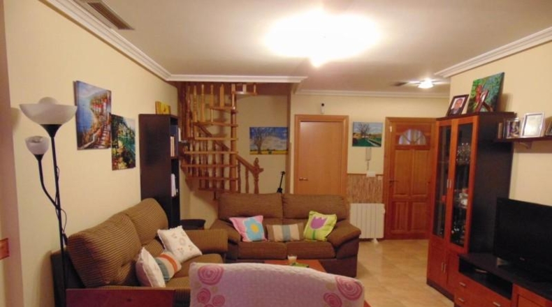 Zaragoza - Tauste - 186m2