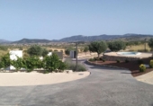 Xalet independent amb terreny en venda a la España, el Pinós, ref.: TR146071 foto