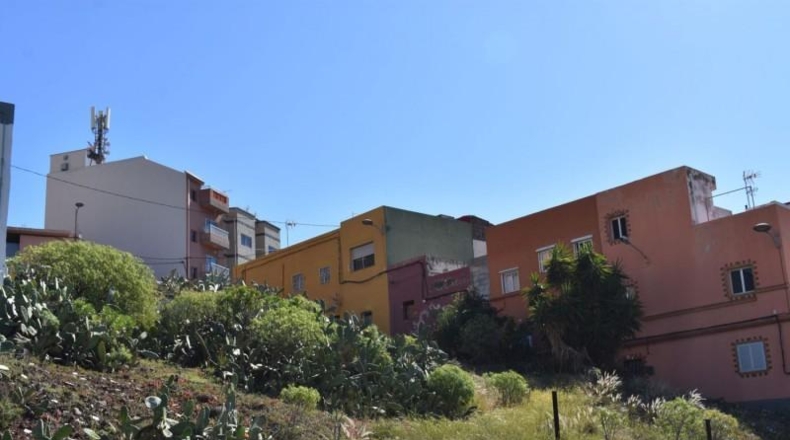 Santa Cruz de Tenerife - San Cristóbal de La Laguna - 1080m2