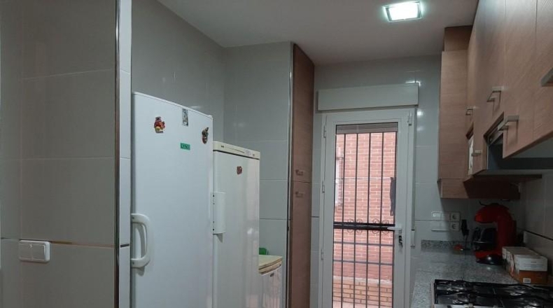 Murcia - Лос-Алькасарес - 90m2