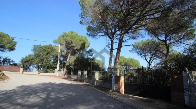 Barcelona - Tarrasa - 10000m2