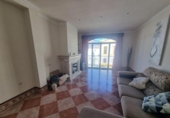 Дом с участком на продажу в городе San Bartolomé de la Torre Фото