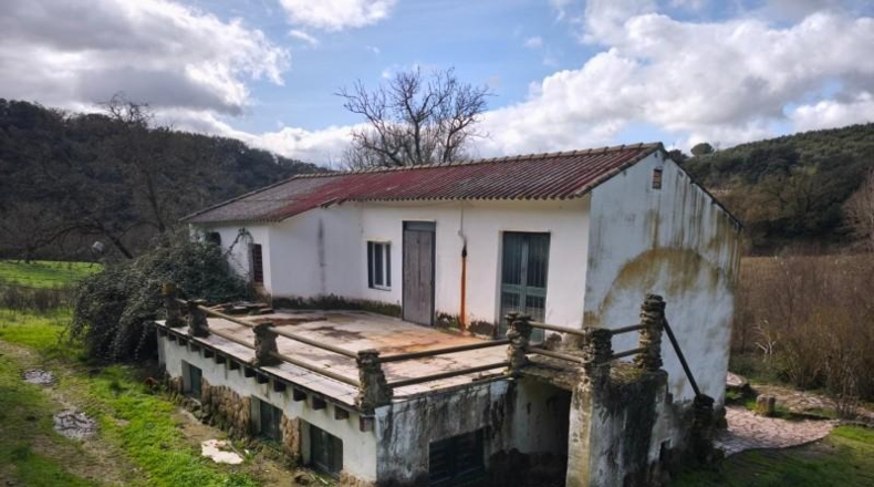 Cádiz - Setenil de las Bodegas - 51000m2