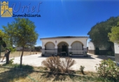 Xalet independent amb terreny en venda a la España, Carmona, ref.: TR316668 foto
