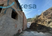 Casa de camp amb terreny en venda a la España, Màlaga, ref.: TR370050 foto