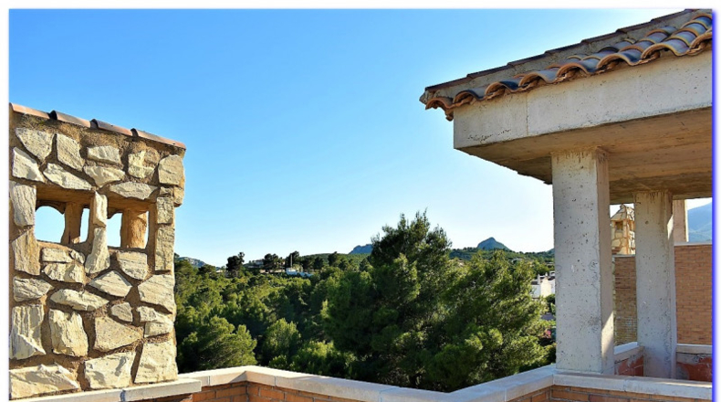 Alicante - La Nucía - 472m2