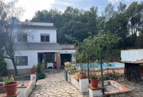 Querol 3952&nbsp;m²