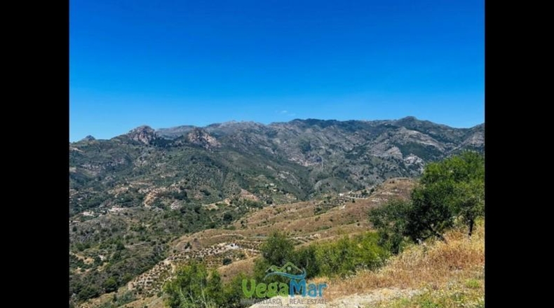 Granada - Almuñécar - 13700m2