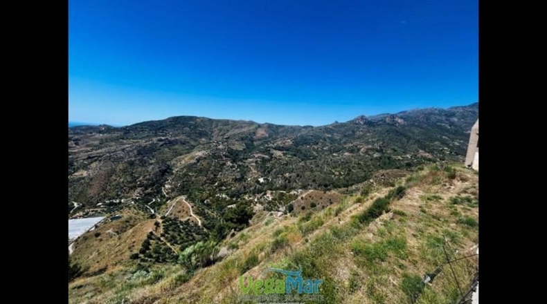 Granada - Almuñécar - 13700m2