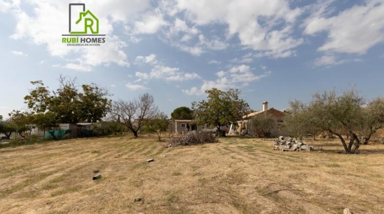 Granada - Peligros - 1690m2