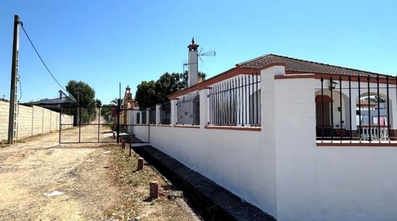 Seville - Villaverde del Río - 819m2