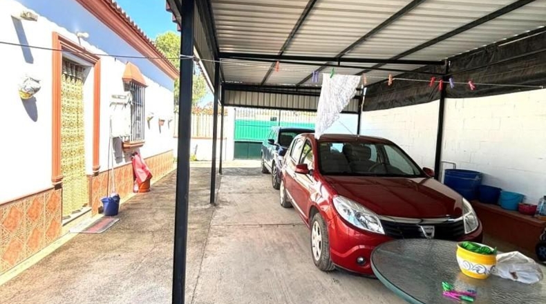 Seville - Villaverde del Río - 819m2