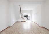 Xalet independent amb terreny en venda a la España, Lucena, ref.: TR309129 foto