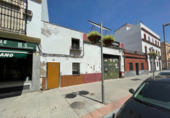 Xalet independent amb terreny en venda a la España, Dos Hermanas, ref.: TR137897 foto