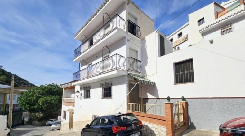 Málaga - Sayalonga - 160m2