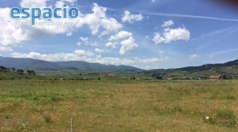 León - Ponferrada - 30000m2