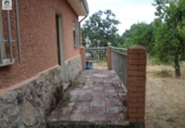 Chalet independiente con terreno en venta en la España, Navahondilla, ref: TR144129 foto