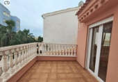 Chalet independiente con terreno en venta en la España, Torrevieja, ref: TR381275 foto