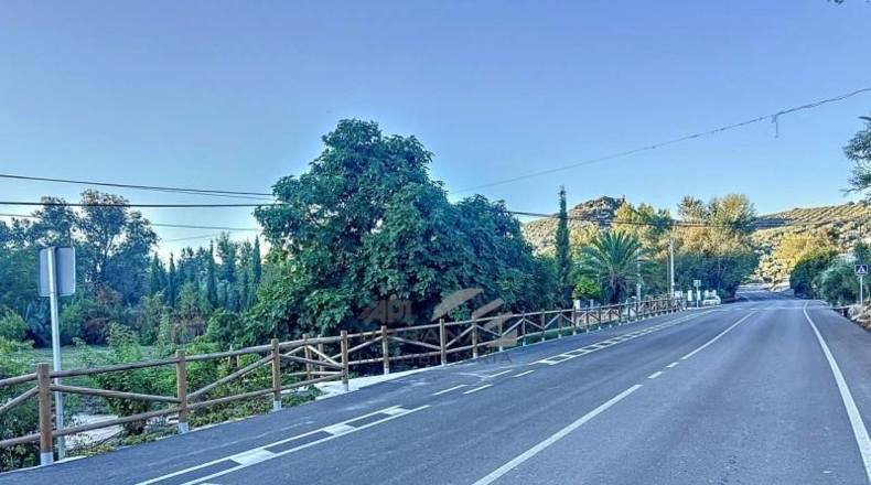 Córdoba - Rute - 2303m2