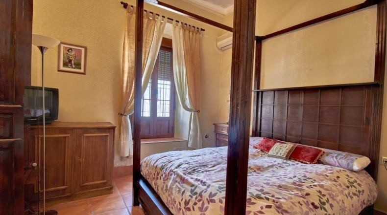 Jaén - Baños de la Encina - 294m2