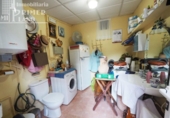 Отдельно стоящий дом с участком на продажу в городе Томельосо Фото