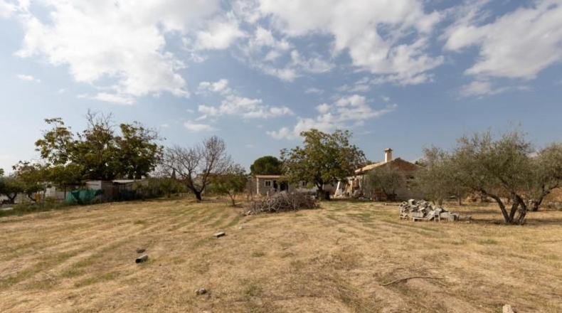 Granada - Peligros - 1690m2