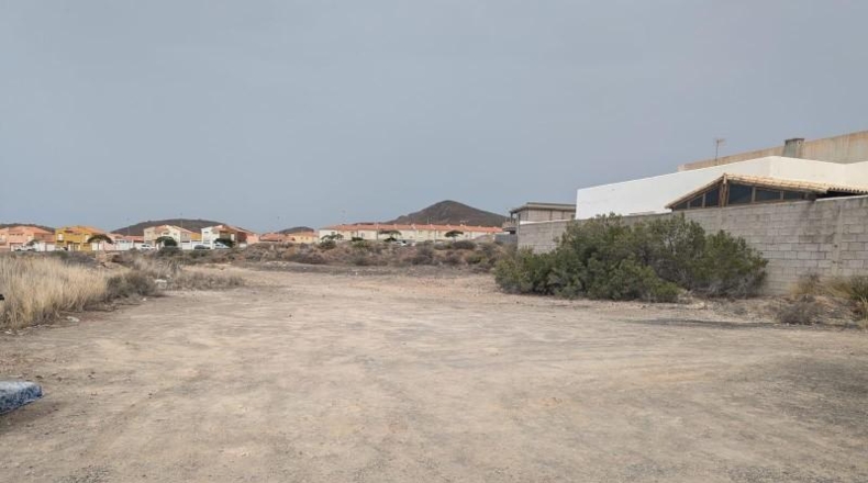 Santa Cruz de Tenerife - Granadilla de Abona - 611m2