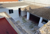Дом с участком на продажу в городе Chiclana de la Frontera Фото