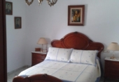Дом с участком на продажу в городе Chiclana de la Frontera Фото