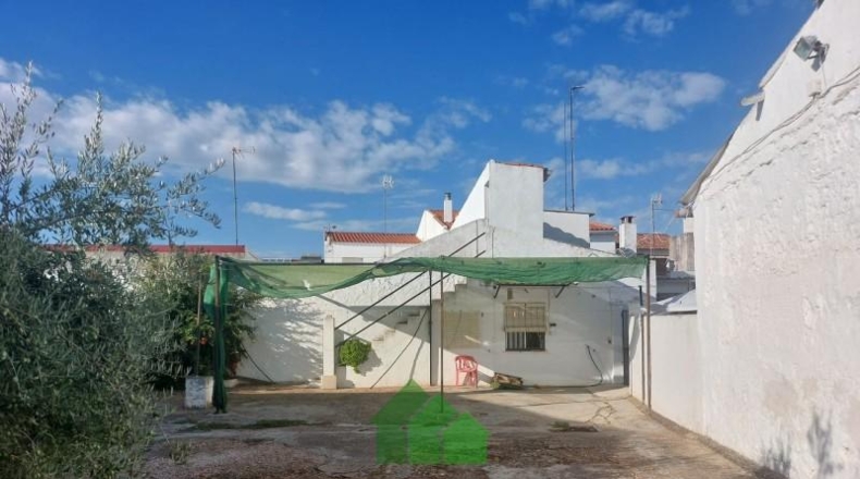 Badajoz - Puebla de la Calzada - 707m2