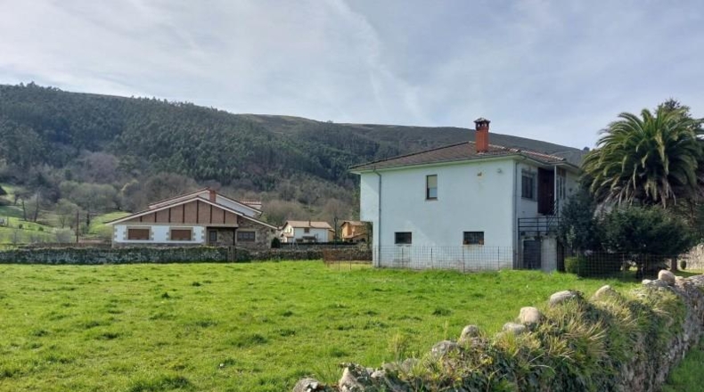 Cantabria - Cabezón de la Sal - 633m2