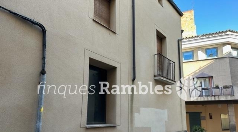 Барселона - Igualada - 452m2