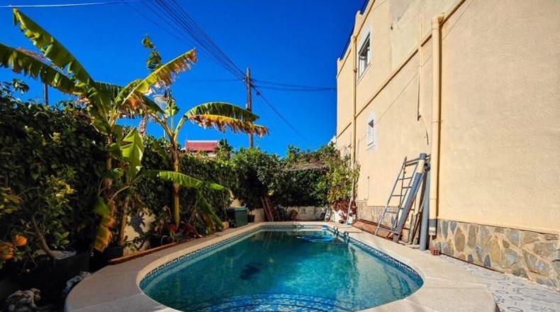 Alicante - San Miguel de Salinas - 150m2