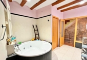 Casa de pueblo en venta en la España, Arnes, ref: TR354965 foto